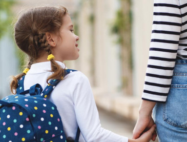 Pour préparer votre enfant à retourner à l’école, parlez-lui des aspects positifs de la rentrée.