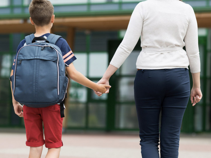 Si vous suspectez des symptômes de phobie scolaire chez votre enfant, consultez rapidement un psychologue.