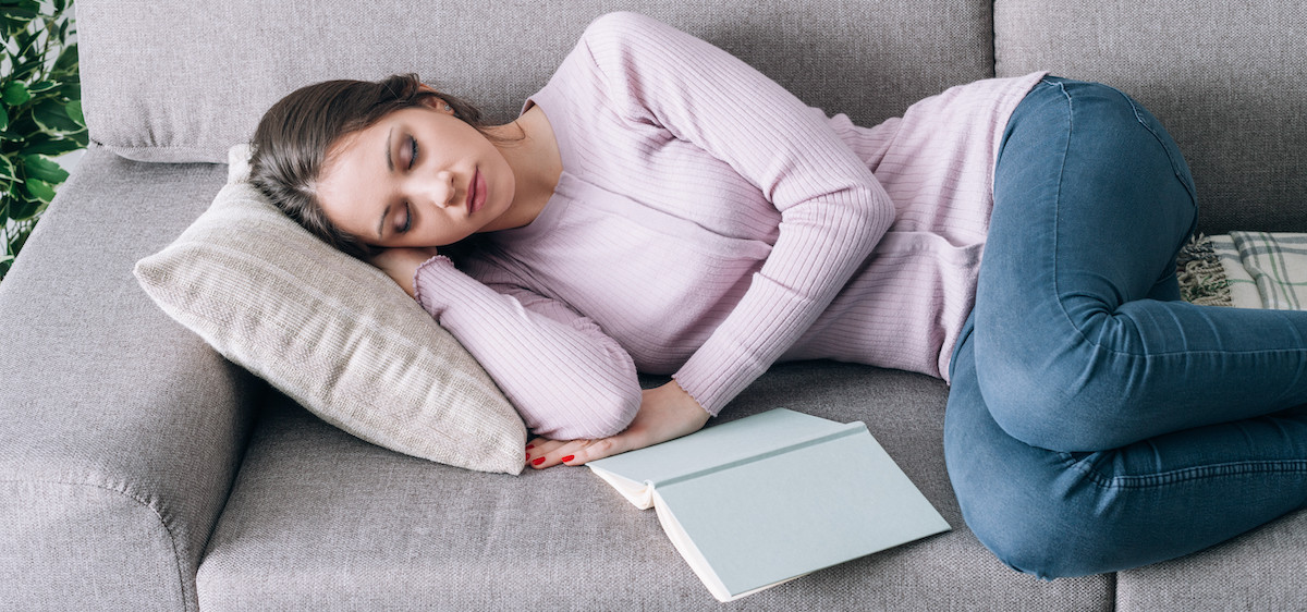 Faire une sieste permet de diminuer le stress et d’améliorer la mémorisation.