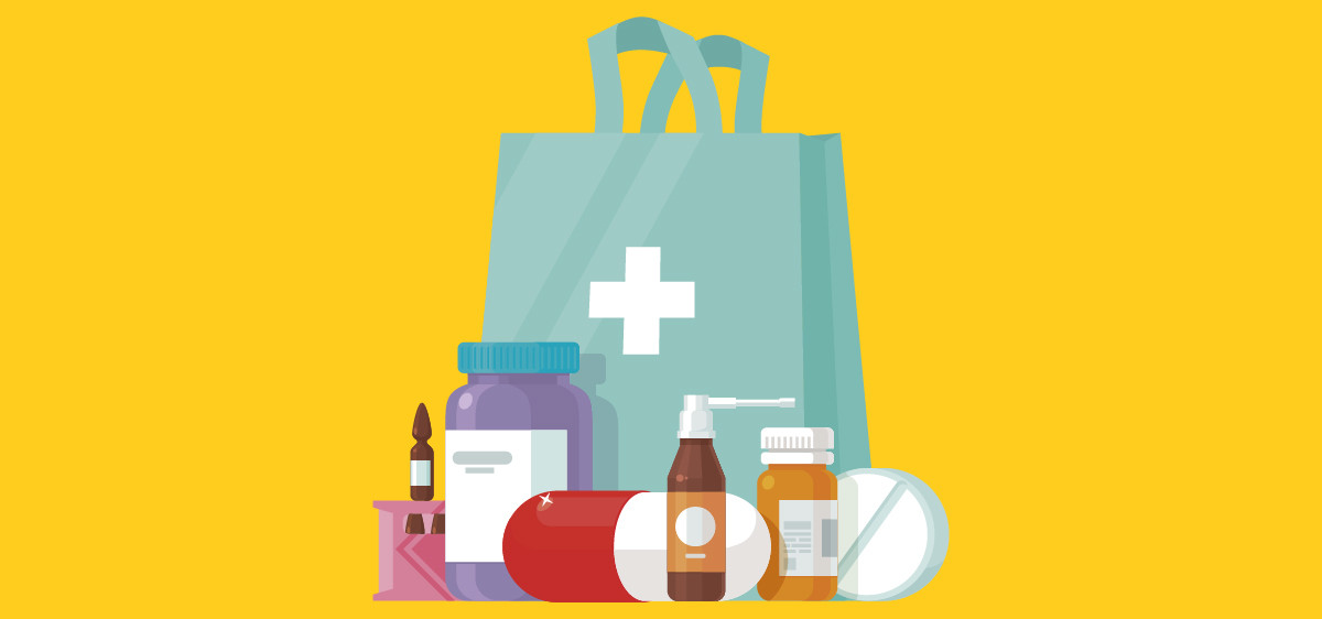 Un sac à pharmacie contenant différents médicaments (cachets, pilules, sachets en poudre).